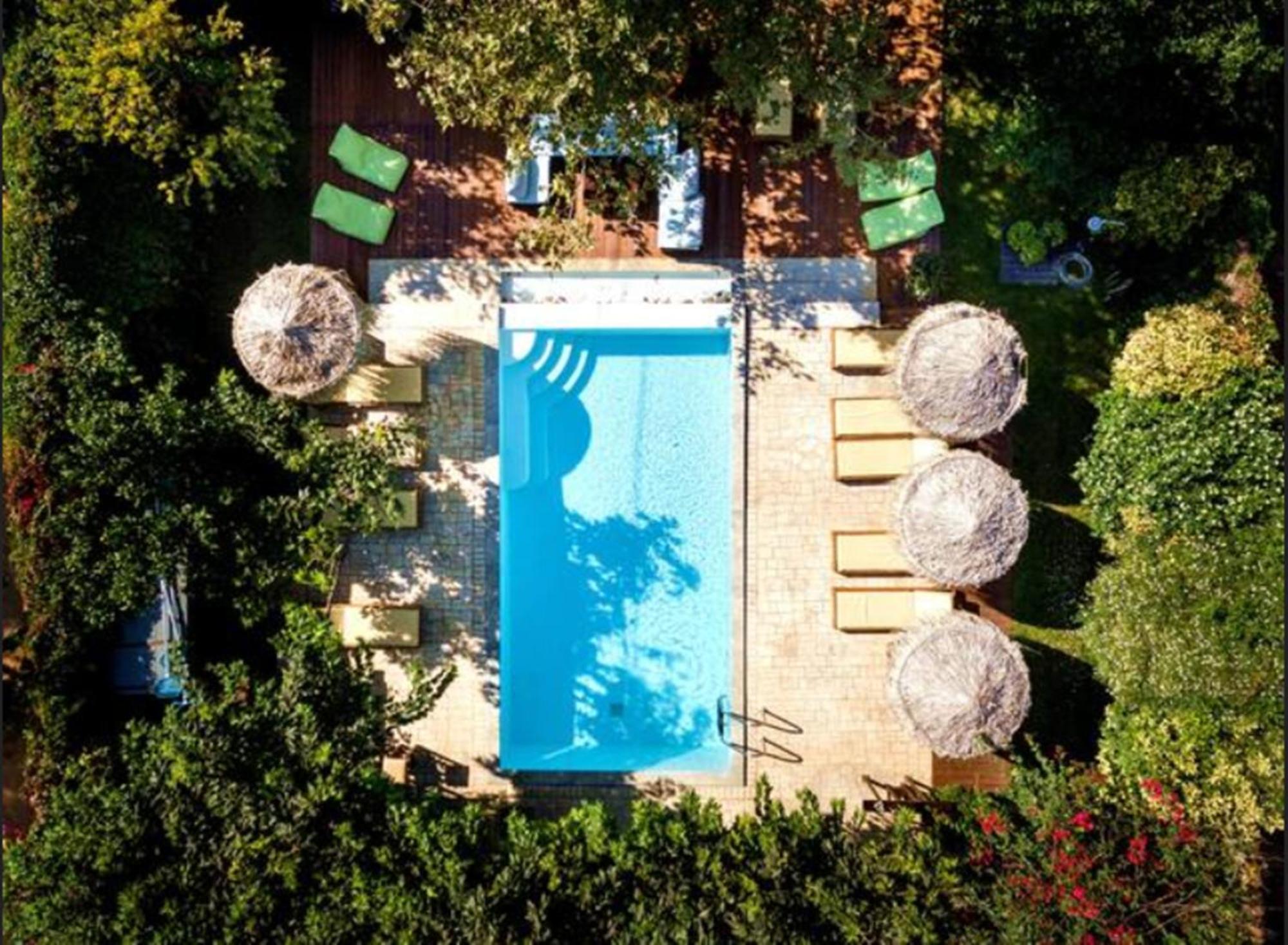 Turdus Merula Retreat Nea Makri Exterior photo