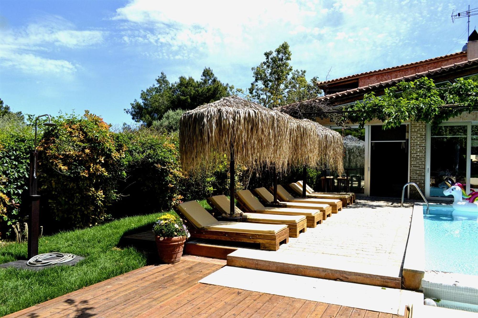 Turdus Merula Retreat Nea Makri Exterior photo