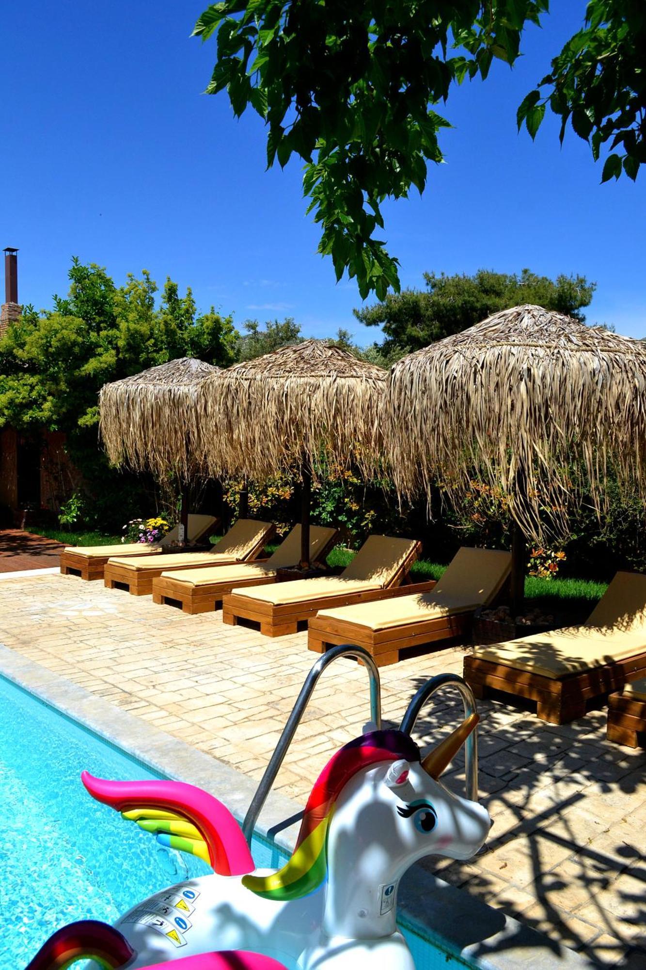 Turdus Merula Retreat Nea Makri Exterior photo